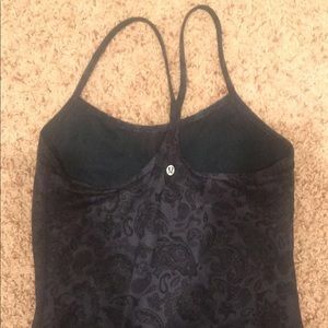 Lululemon tank